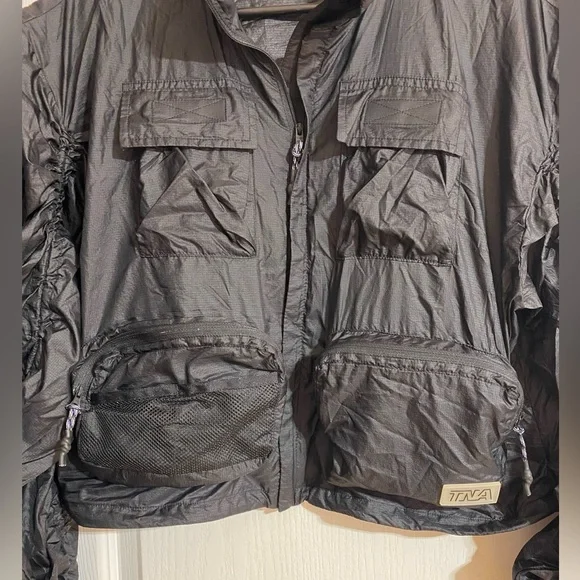 Aritzia Tna Eagle Rock Jacket Pockets Zippers Black Cargo Utility Size Small - Picture 5 of 14